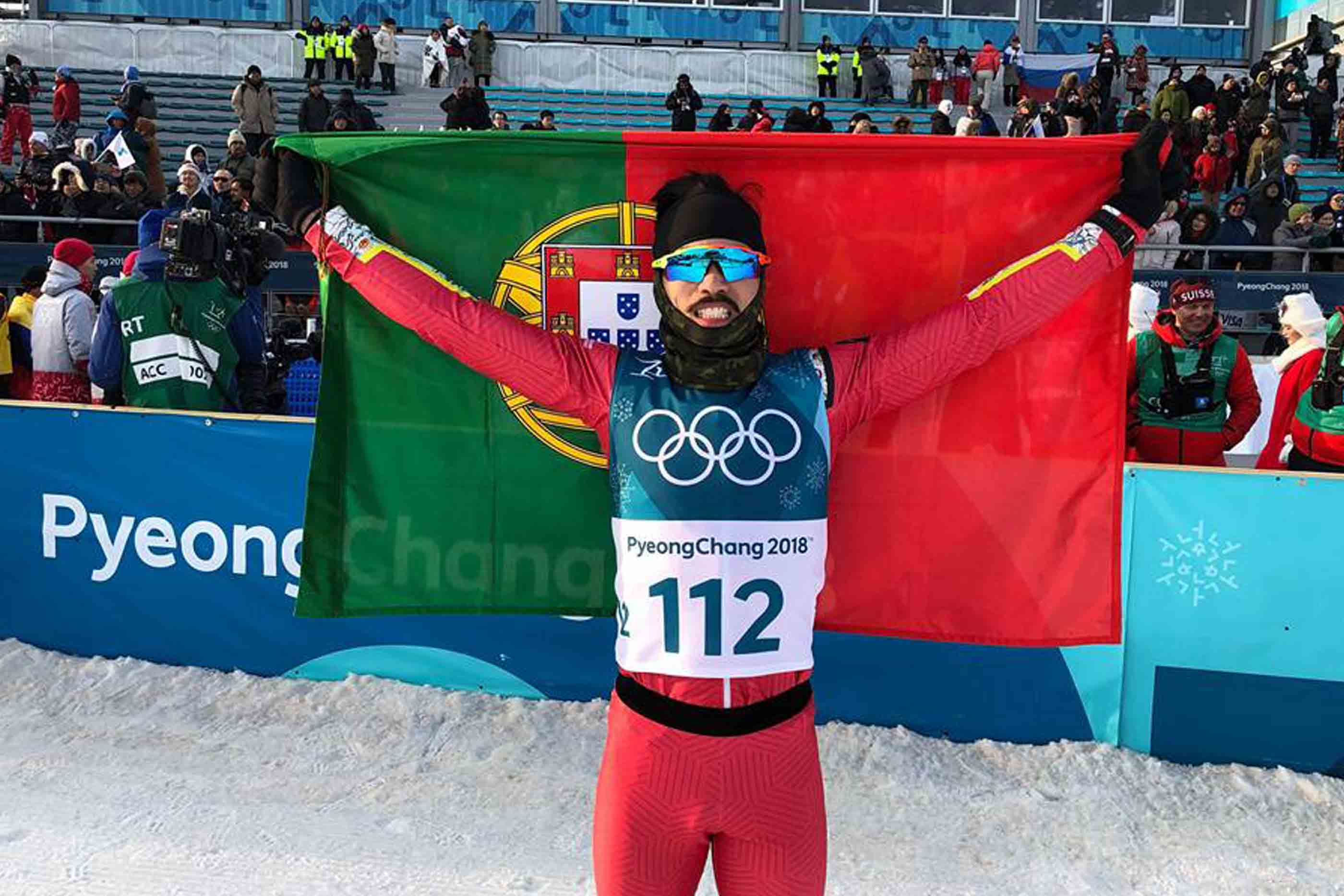 Atleta português, após a prova de esqui de fundo, nos jogos olímpicos de inverno de 2018.