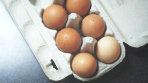 Ovos numa embalagem